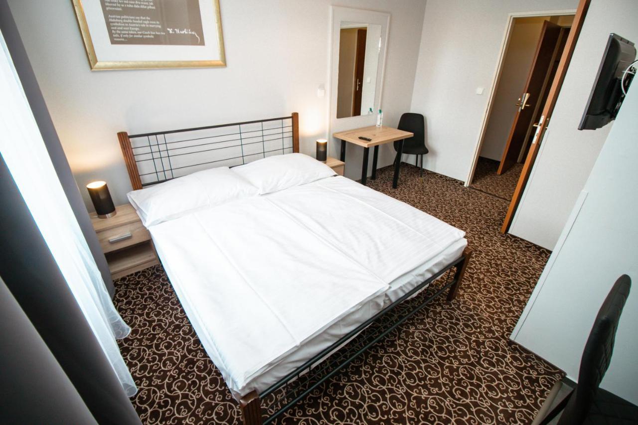Hotel Brixen Prague Exterior photo