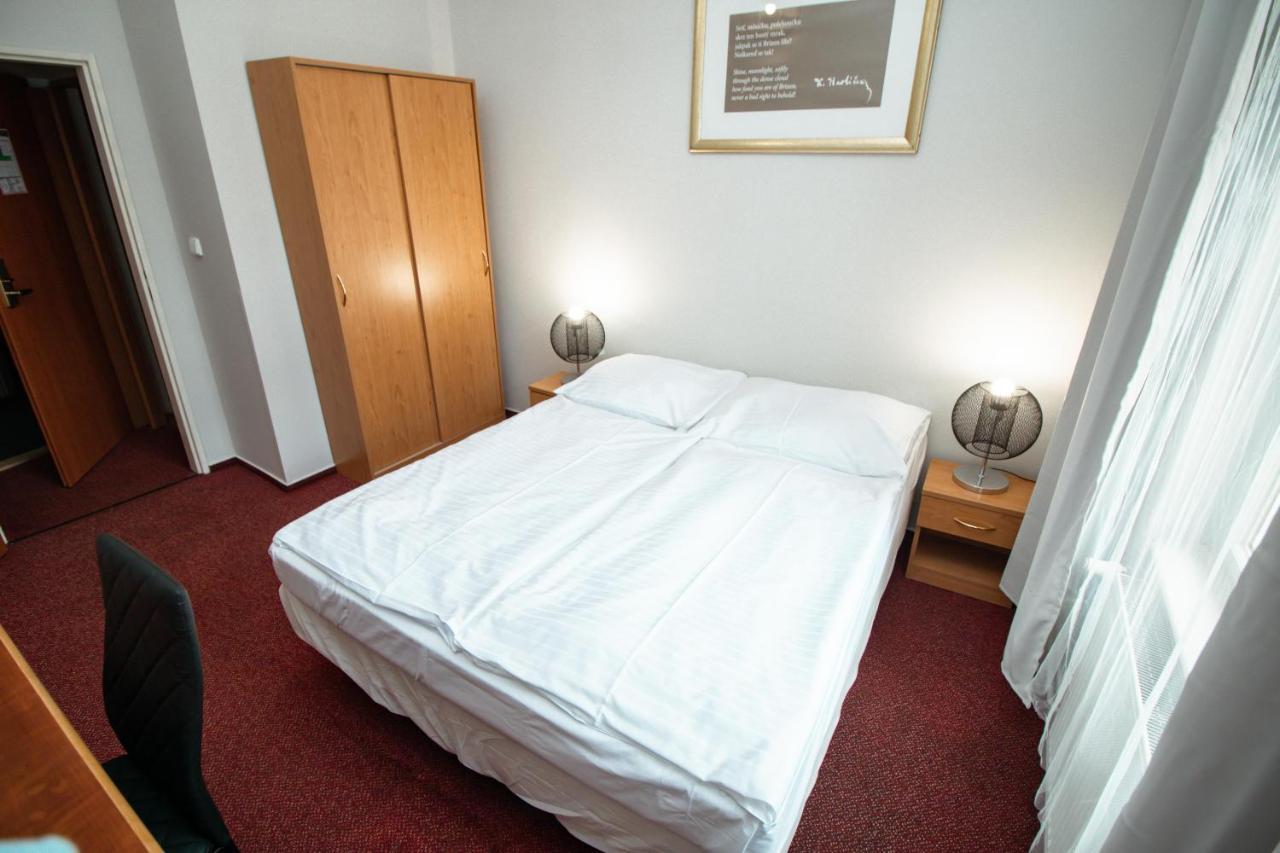 Hotel Brixen Prague Exterior photo