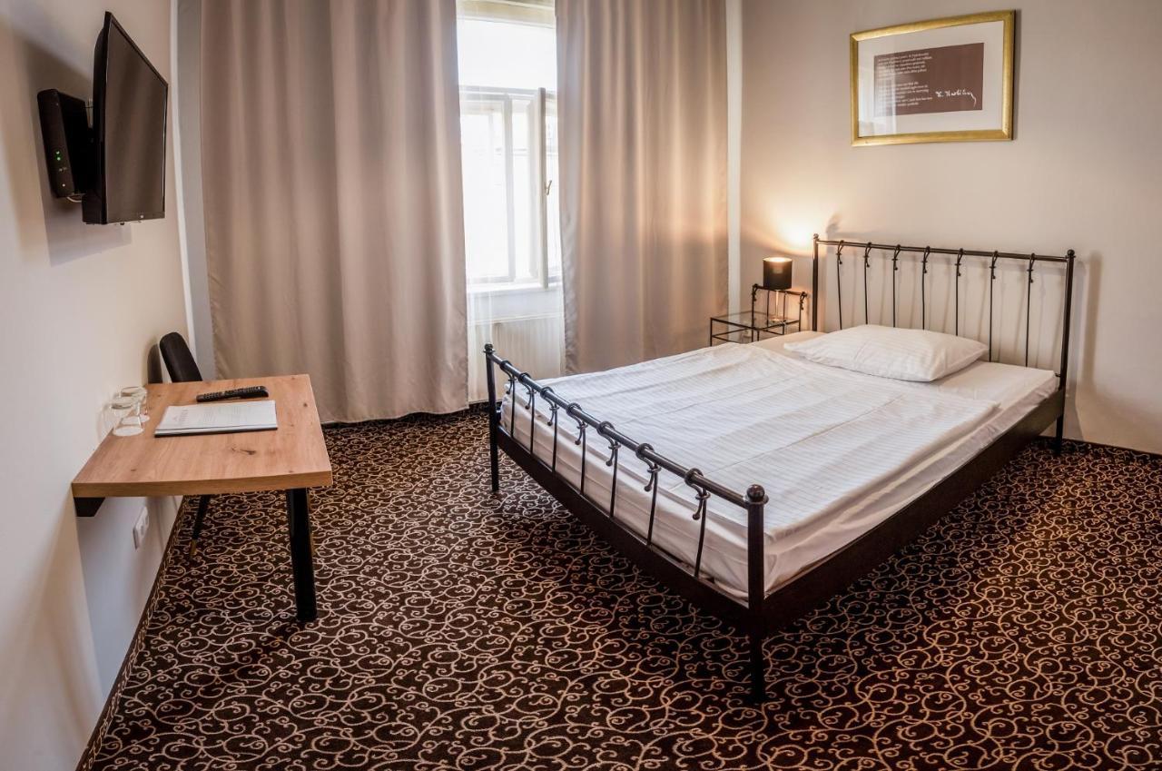 Hotel Brixen Prague Exterior photo