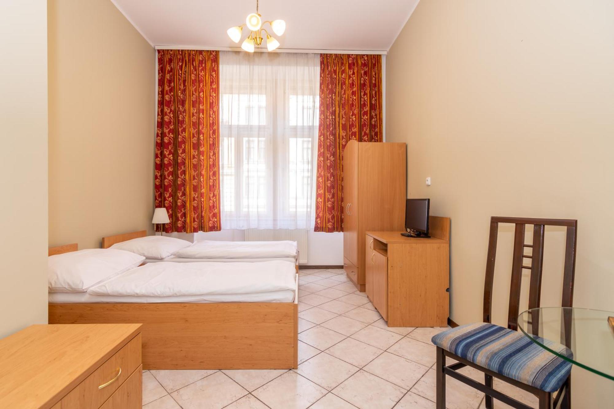 Hotel Brixen Prague Exterior photo