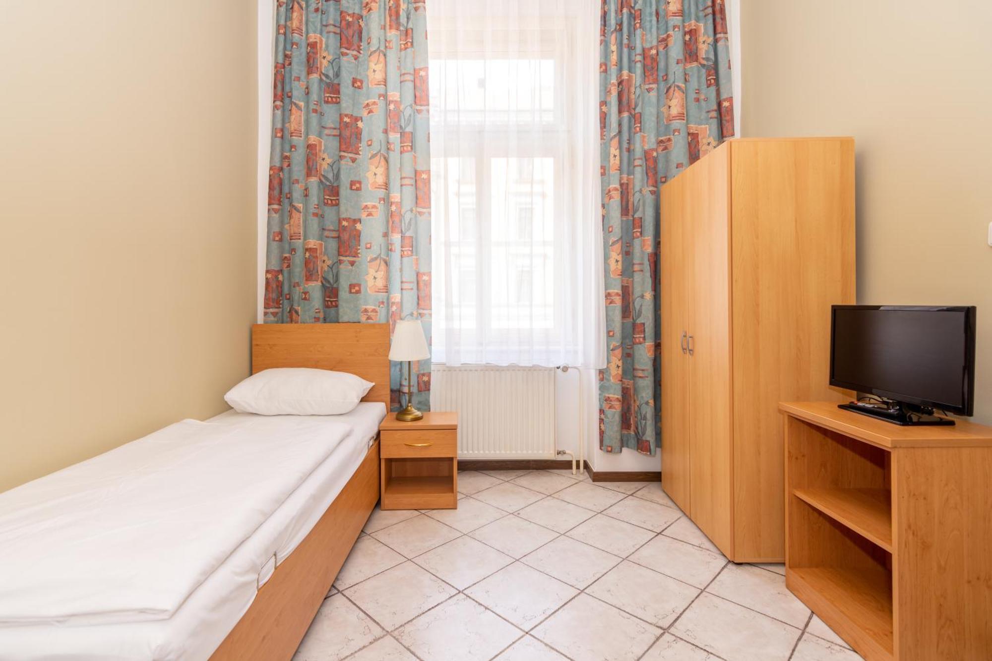 Hotel Brixen Prague Exterior photo